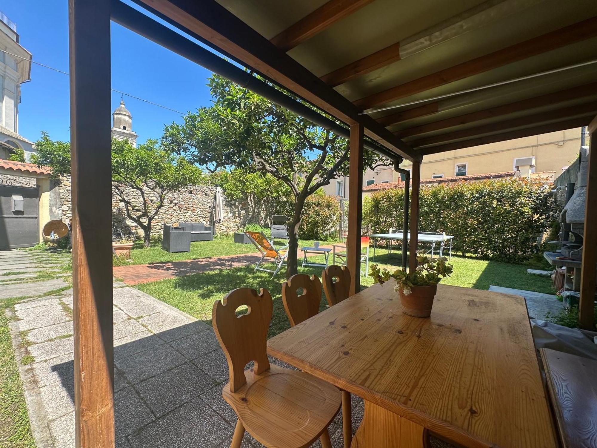 Villa Marcellina - Piazza San Giovanni, Giardino Privato, Jacuzzi E Barbecue Loano Esterno foto