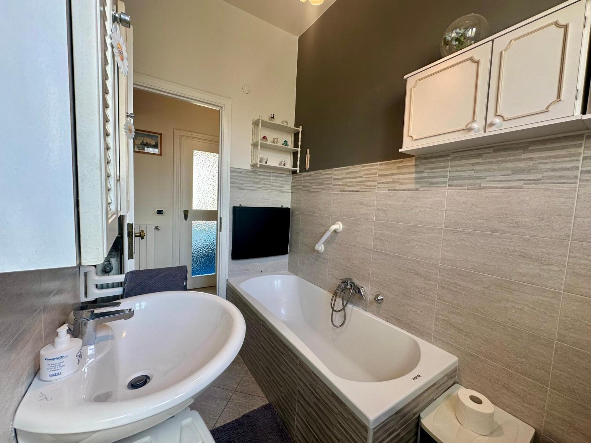 Villa Marcellina - Piazza San Giovanni, Giardino Privato, Jacuzzi E Barbecue Loano Esterno foto